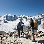 Hostel Berghaus Diavolezza