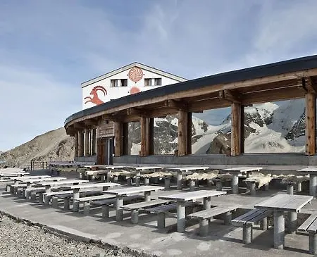 Berghaus Diavolezza Hostel