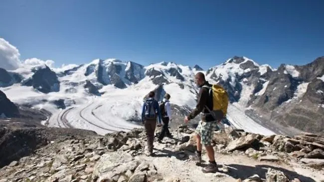 Ostello Berghaus Diavolezza