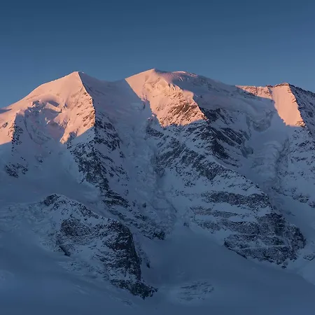 Hostel Berghaus Diavolezza