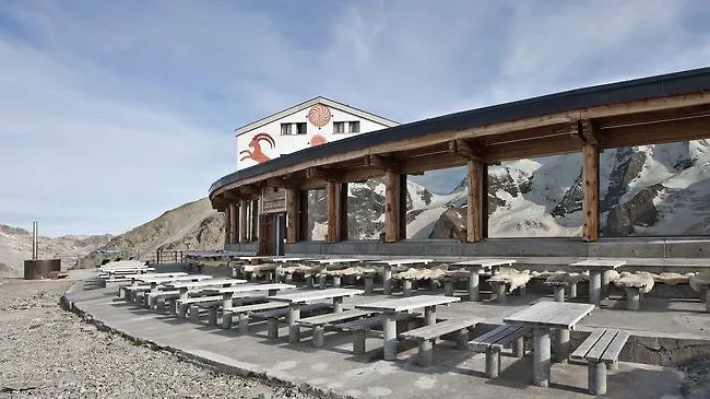 Berghaus Diavolezza Hostel